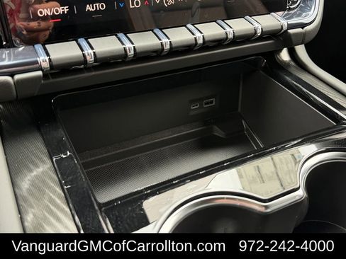 New 2026 GMC Yukon AT4 w/ AT4 Premium Plus Package AWD/4WD image 18
