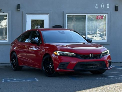 Used 2023 Honda Civic Sport image 3