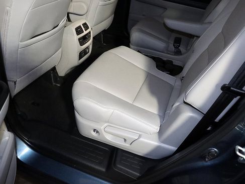 Used 2022 Honda Pilot Elite image 29