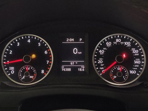 Used 2017 Volkswagen Tiguan S FWD image 23