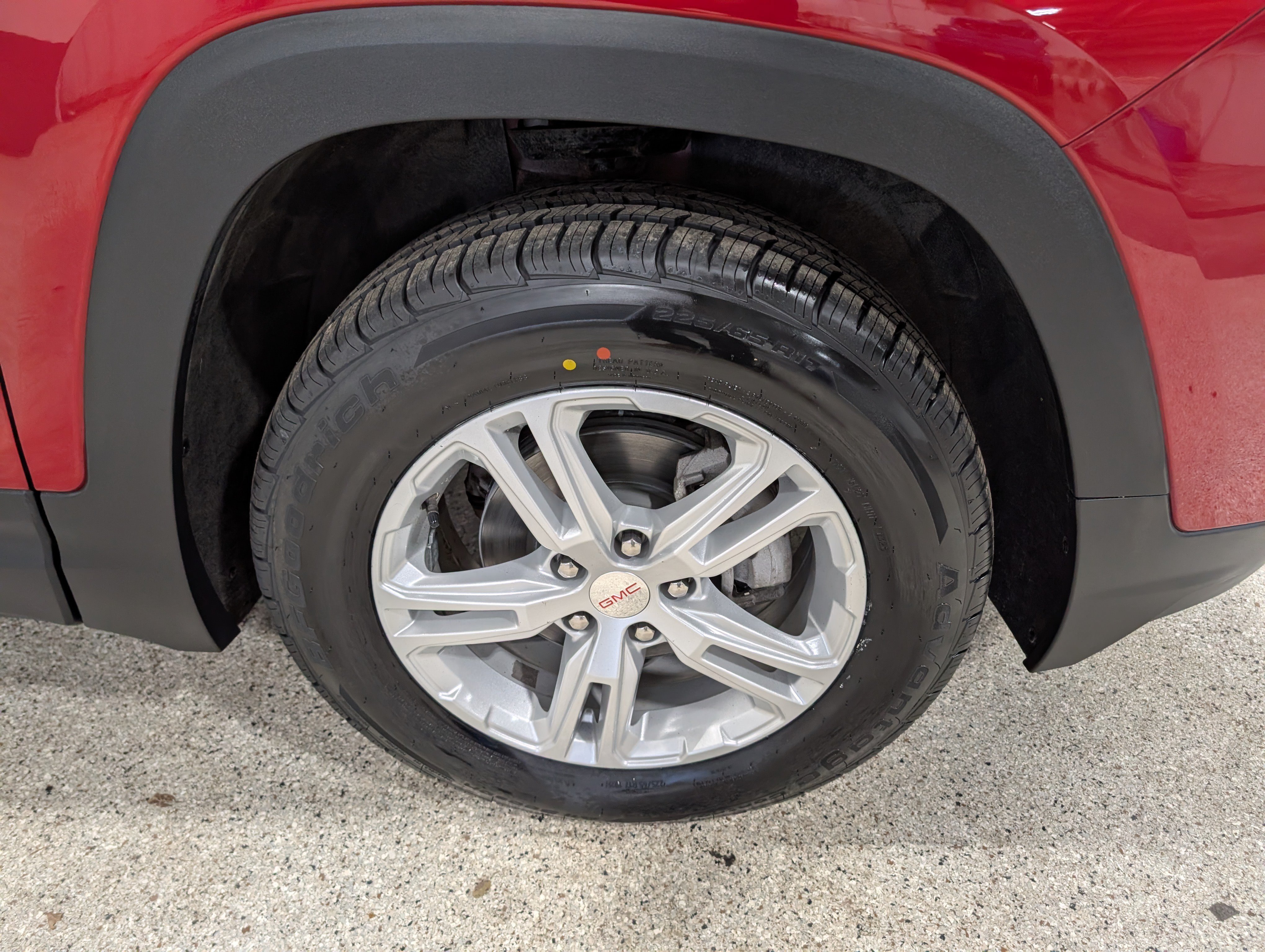 Used 2024 GMC Terrain SLE w/ Driver Convenience Package AWD/4WD image 12