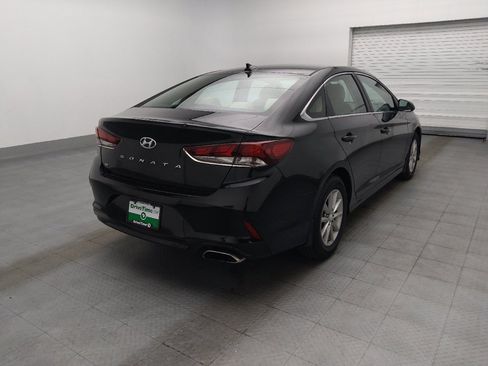 Used 2019 Hyundai Sonata SE w/ Winter Weather Package FWD image 9