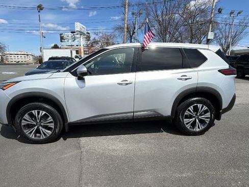 Used 2021 Nissan Rogue SV AWD/4WD image 4