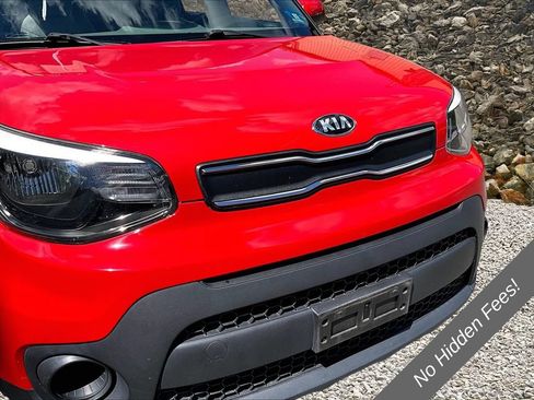 Used 2019 Kia Soul FWD image 25