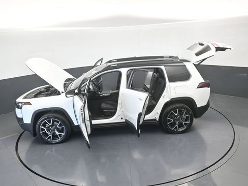 New 2026 Jeep Cherokee Overland image 63