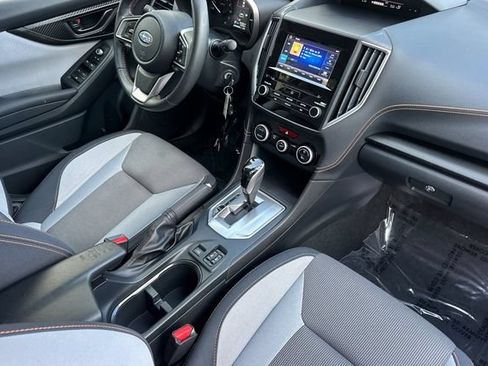 Used 2022 Subaru Crosstrek 2.0i Premium AWD/4WD image 17