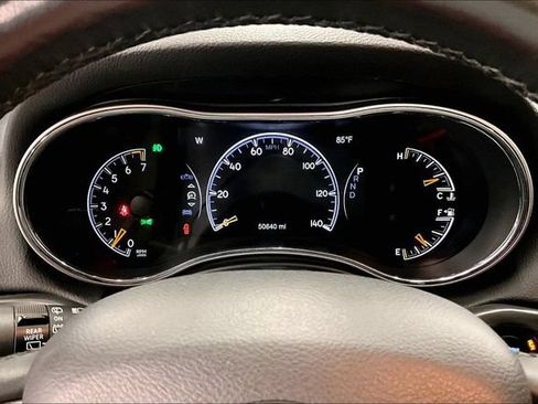 Used 2020 Jeep Grand Cherokee Altitude AWD/4WD image 29