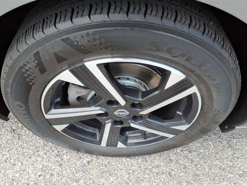 Used 2024 Nissan Sentra SV FWD image 9