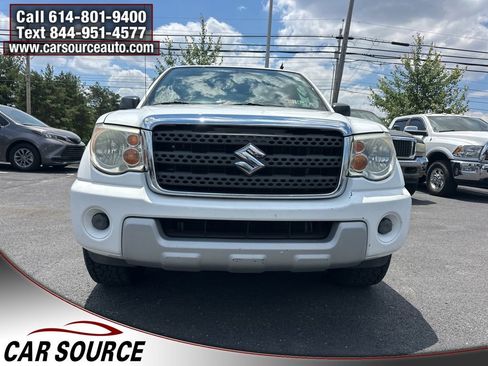 Used 2010 Suzuki Equator Sport RWD image 2