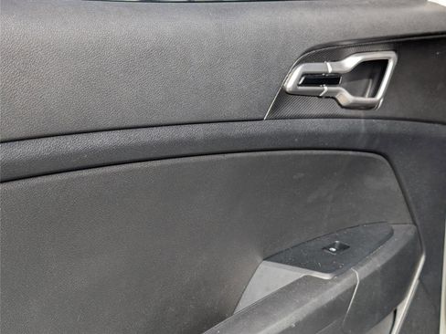 Used 2023 Kia Sportage LX image 31