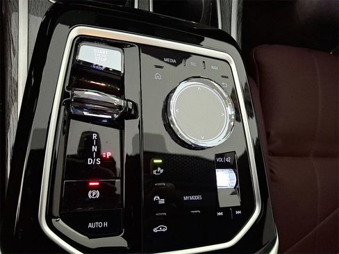 Used 2023 BMW 760i xDrive 760i xDrive image 23