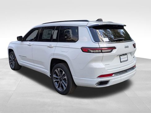 New 2025 Jeep Grand Cherokee L Overland w/ Advanced Protech Group III image 5