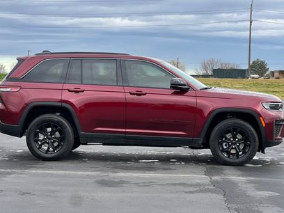 New 2026 Jeep Grand Cherokee Altitude