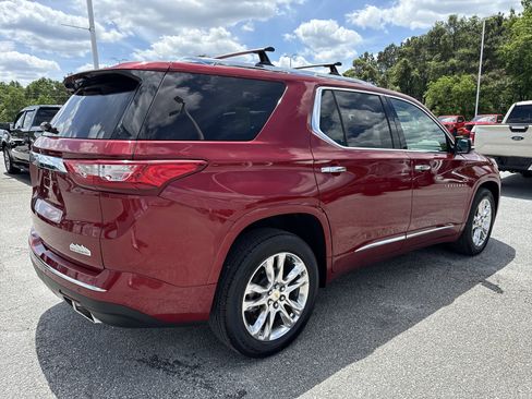 Used 2020 Chevrolet Traverse High Country w/ LPO, Cargo Package AWD/4WD image 6
