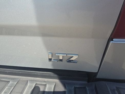 Used 2016 Chevrolet Silverado 1500 LTZ AWD/4WD image 8