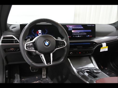 Certified 2025 BMW 430i xDrive w/ M Sport Package AWD/4WD image 6
