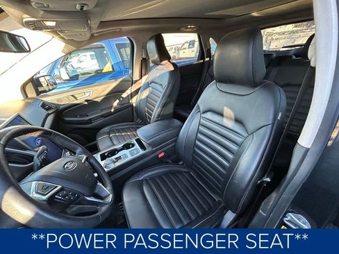 Used 2022 Ford Edge SEL w/ Convenience Package image 11