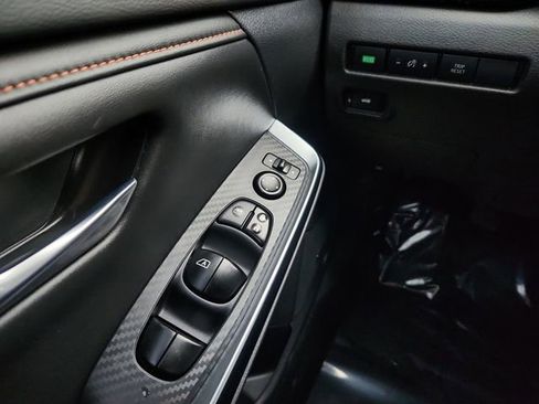 Used 2020 Nissan Sentra SR w/ Premium Package image 37