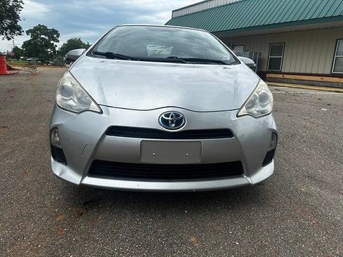 Used 2013 Toyota Prius C Three FWD image 8