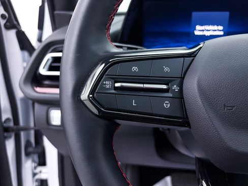 Used 2024 Chevrolet Traverse RS w/ LPO, Floor Liner Package image 31