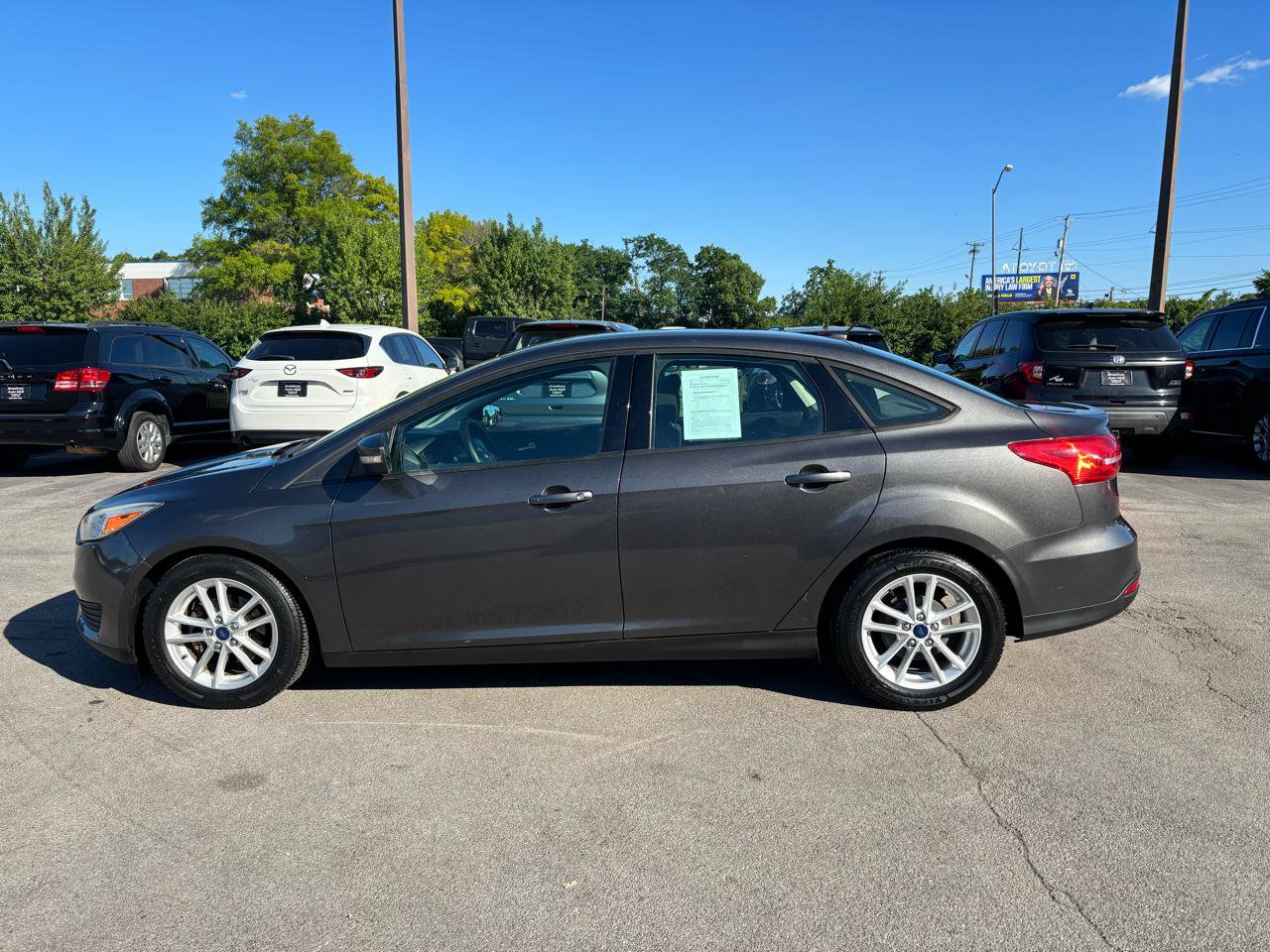Used 2015 Ford Focus SE FWD image 6