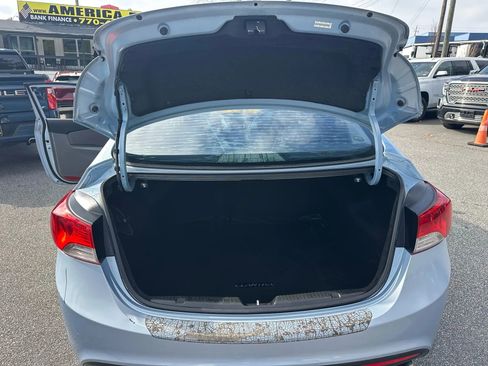 Used 2013 Hyundai Elantra image 19