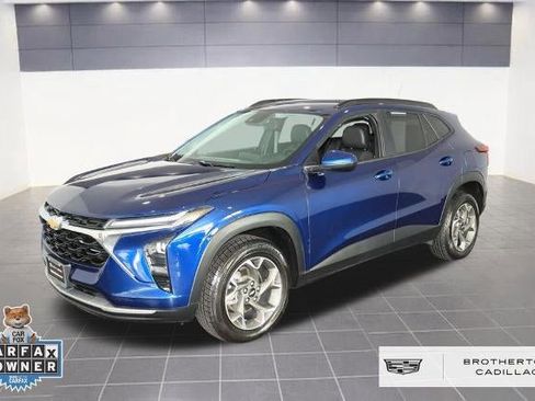 Used 2024 Chevrolet Trax LT w/ Driver Confidence Package FWD image 1