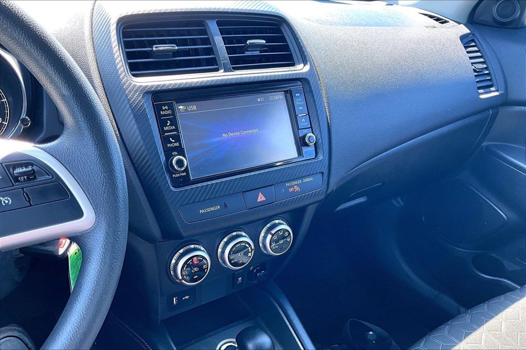 Used 2025 Mitsubishi Outlander Sport ES AWD/4WD image 15