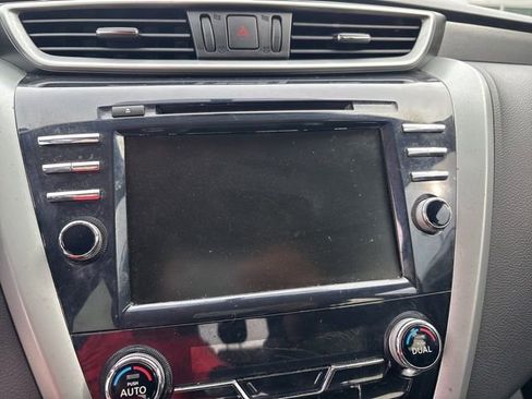 Used 2020 Nissan Murano S image 15