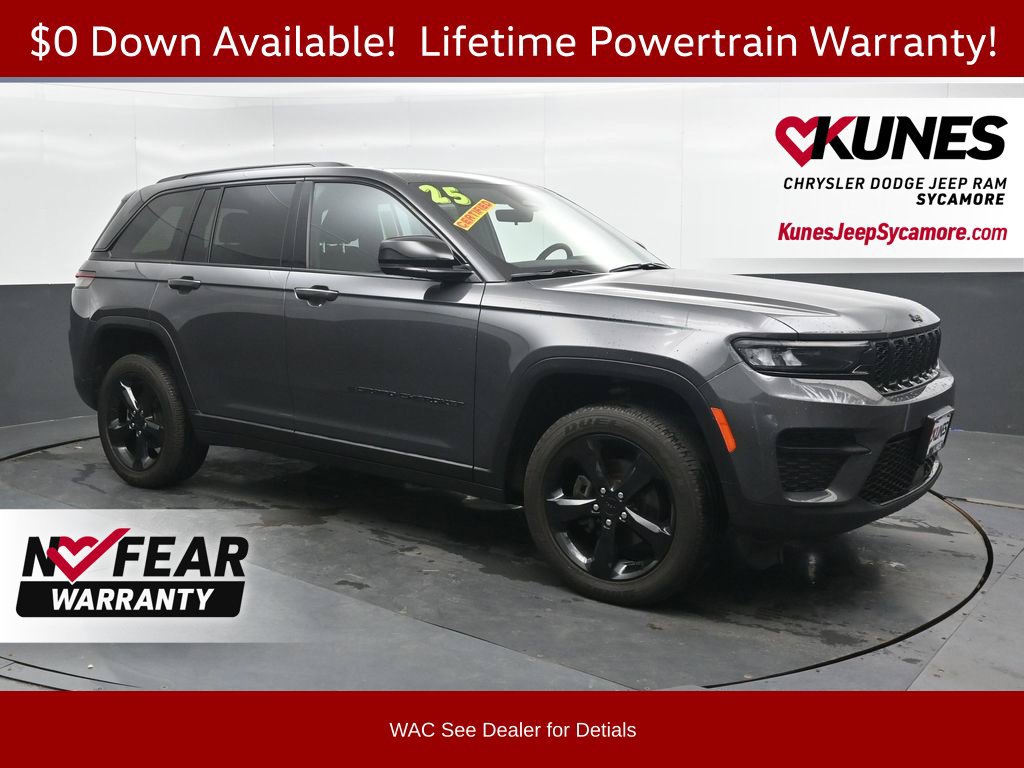 Used 2025 Jeep Grand Cherokee Altitude AWD/4WD image 1