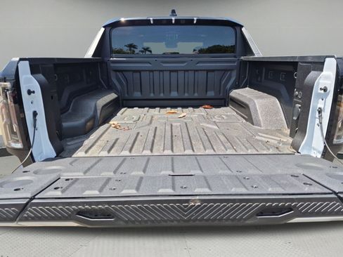New 2026 GMC Hummer EV 4x4 Crew Cab image 25