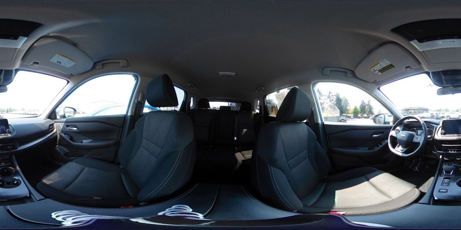 Used 2025 Nissan Rogue SV FWD image 43