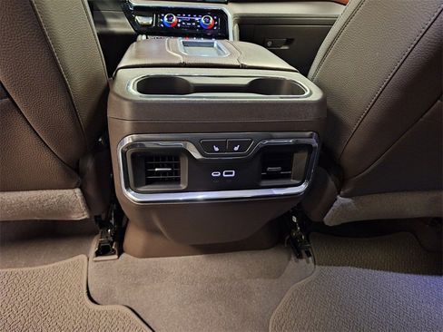 Used 2022 GMC Sierra 1500 Denali w/ Technology Package image 12