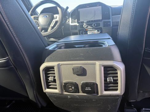 Used 2022 Ford F450 Lariat w/ Lariat Value Package AWD/4WD image 35
