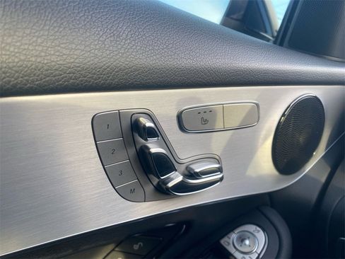 Used 2021 Mercedes-Benz GLC 300 4MATIC image 18