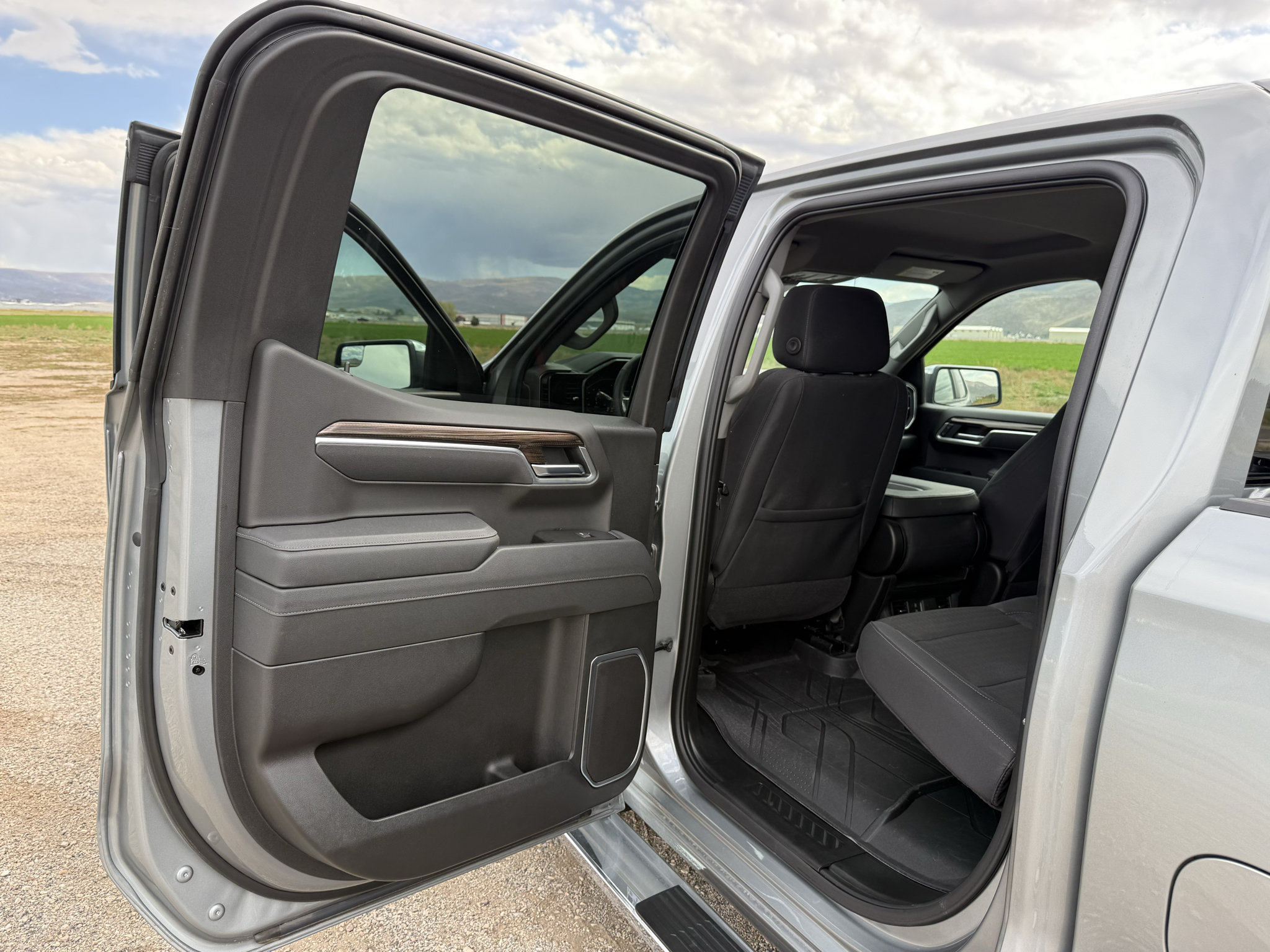 Used 2025 Chevrolet Silverado 1500 LT w/ Protection Package AWD/4WD image 30