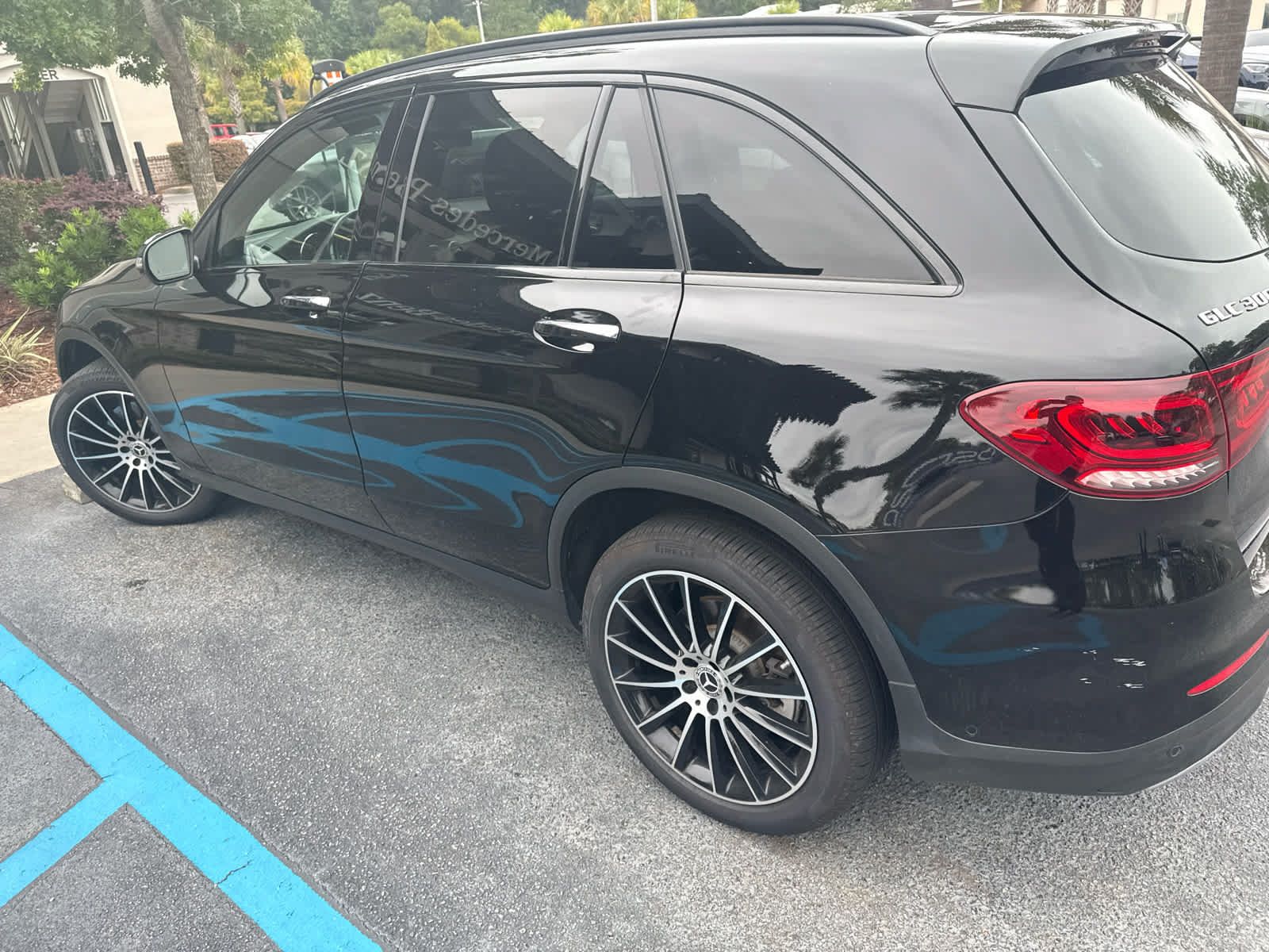 Used 2022 Mercedes-Benz GLC 300 image 8