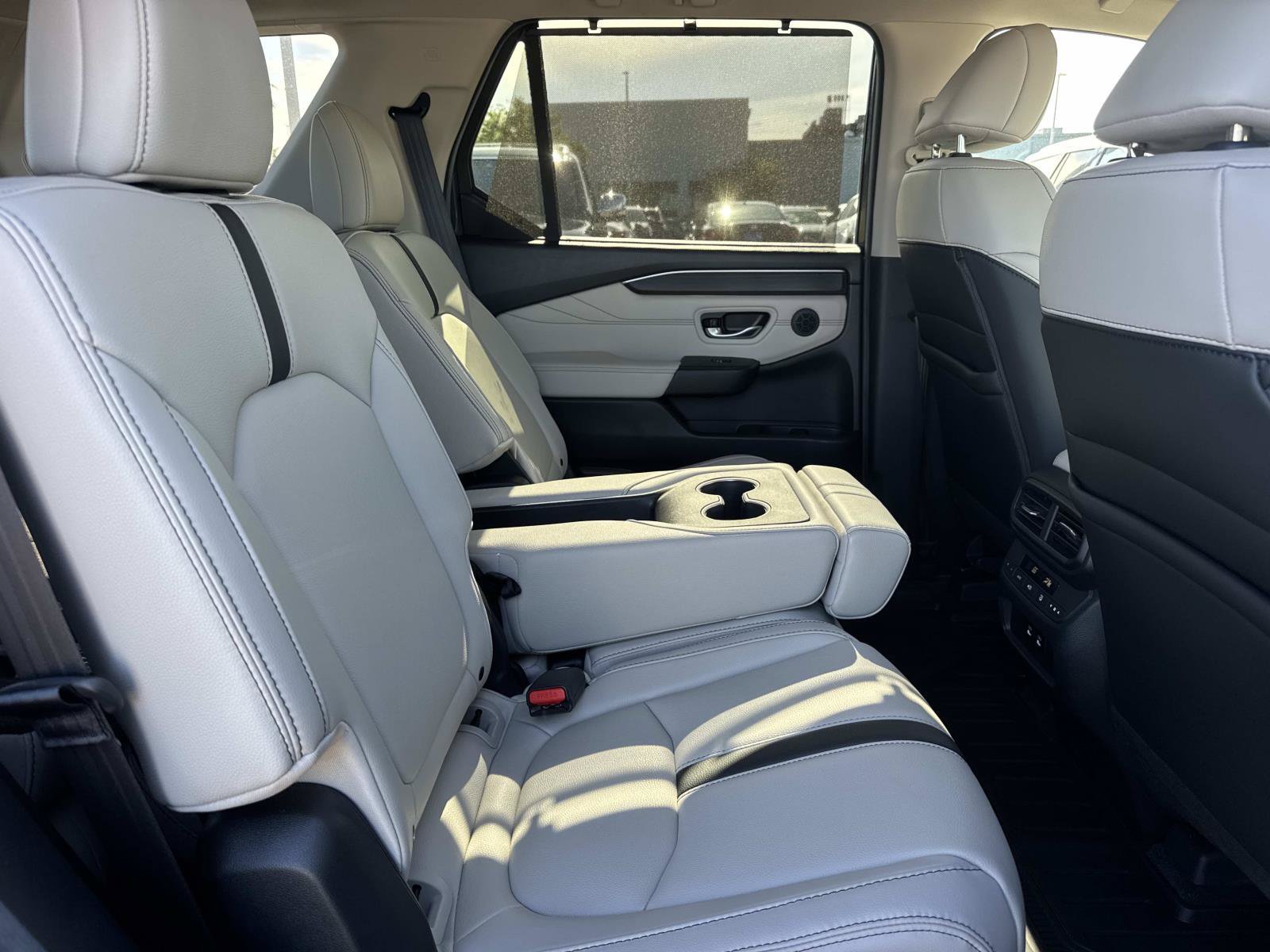 Used 2026 Honda Pilot Touring image 9