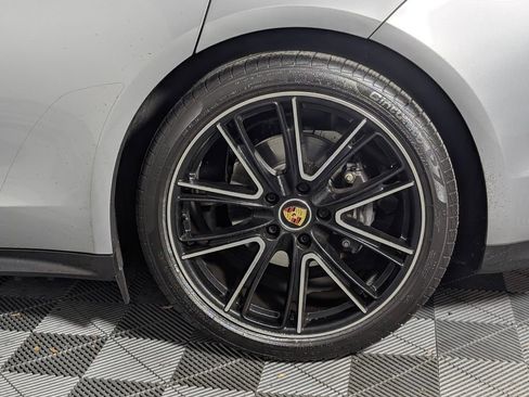 Certified 2023 Porsche Panamera Platinum Edition image 11