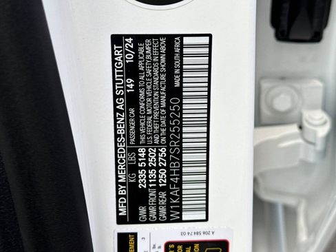 Certified 2025 Mercedes-Benz C 300 4MATIC Sedan image 38