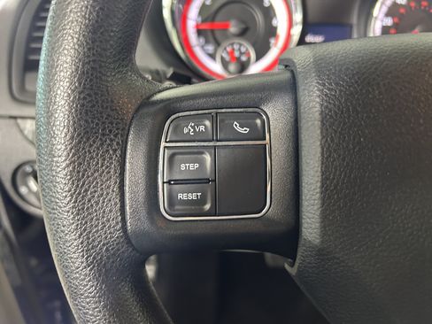 Used 2018 Dodge Grand Caravan SE w/ UConnect Hands-Free Group FWD image 13