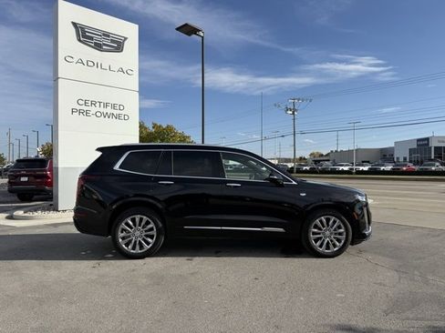 Used 2025 Cadillac XT6 Premium Luxury image 2
