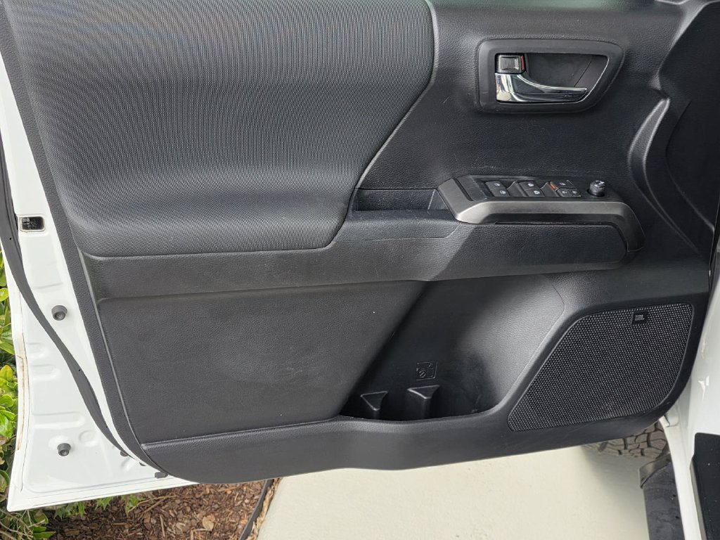 Used 2020 Toyota Tacoma TRD Pro AWD/4WD image 26
