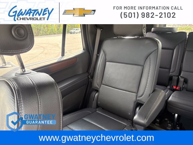 Used 2025 GMC Yukon Denali AWD/4WD image 25