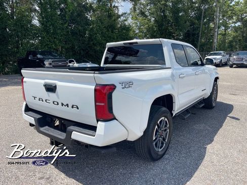 Used 2025 Toyota Tacoma TRD Sport RWD image 15