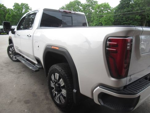 Used 2025 GMC Sierra 2500 Denali w/ Denali Reserve Package AWD/4WD image 14