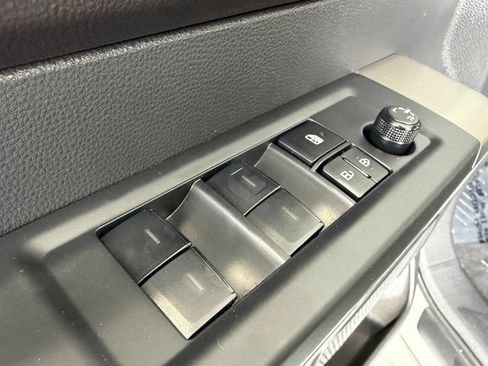 Used 2026 Toyota Tundra SR5 w/ SR5 Convenience Package AWD/4WD image 20