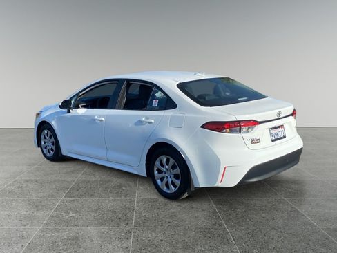 Used 2026 Toyota Corolla LE FWD image 3