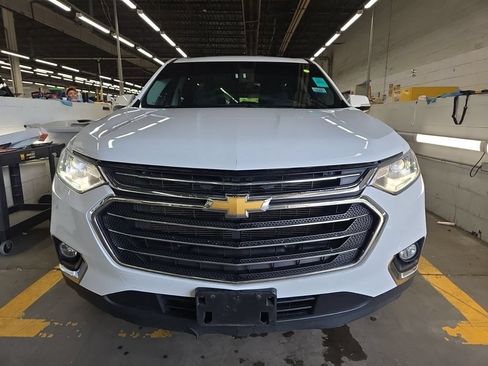 Used 2020 Chevrolet Traverse LT w/ Driver Confidence II Package AWD/4WD image 2