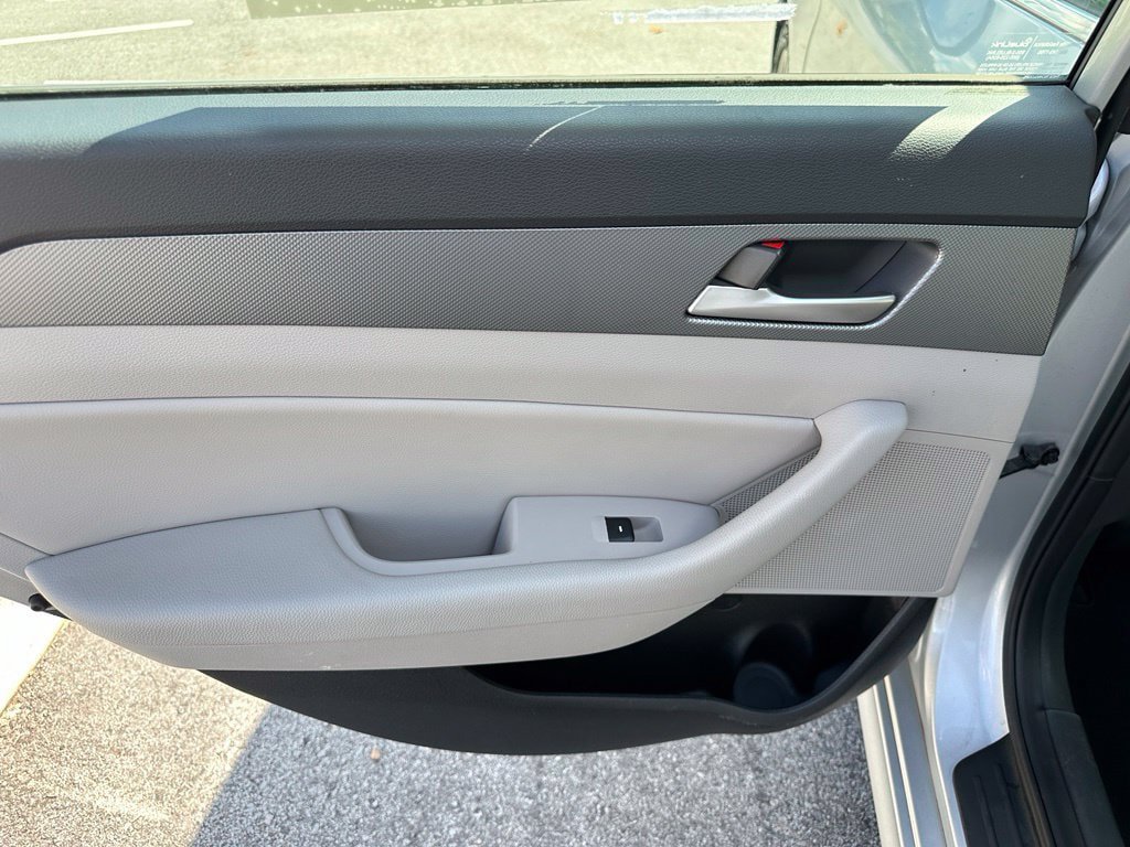 Used 2018 Hyundai Sonata SEL FWD image 10